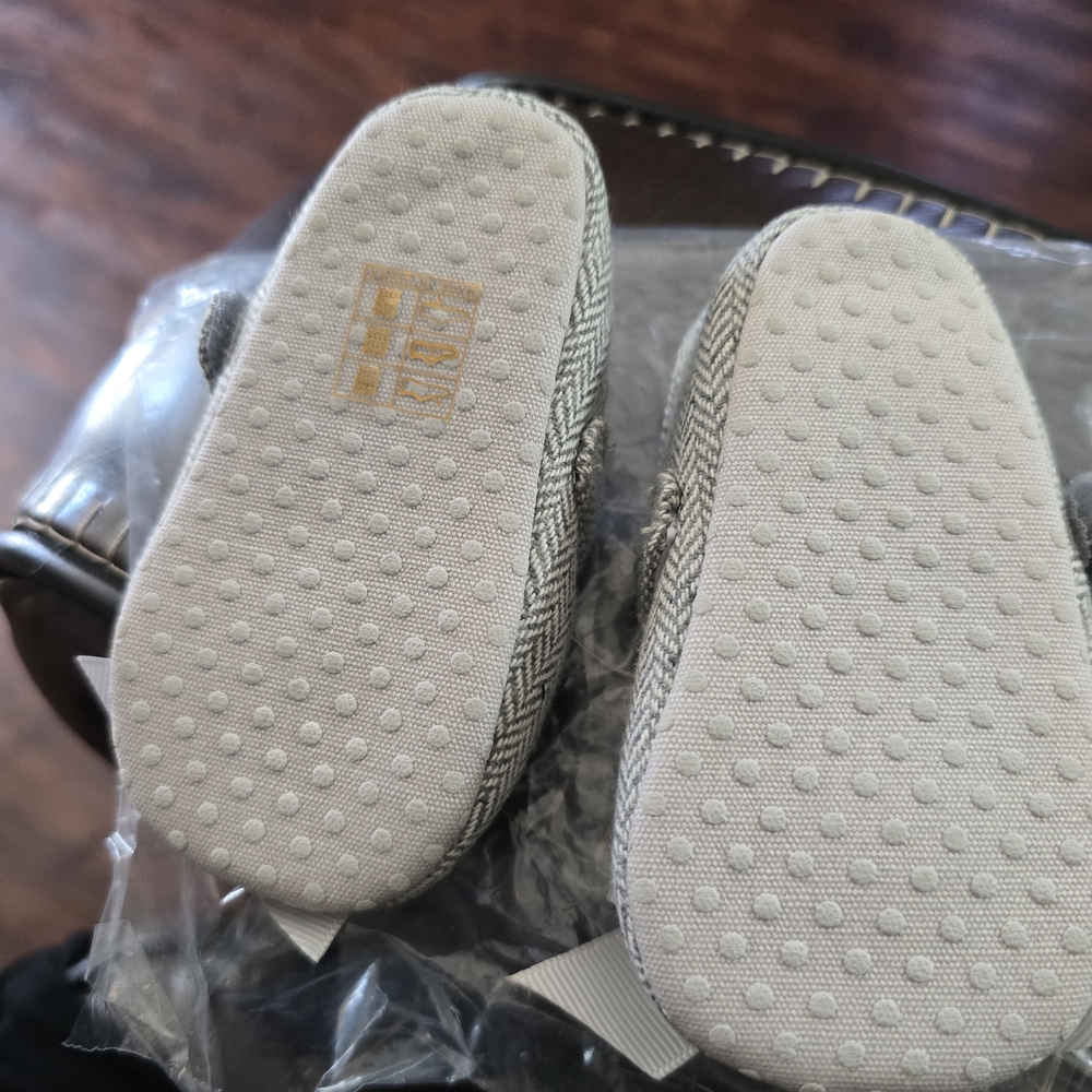 Baby Soft Sole Shoes - Gray